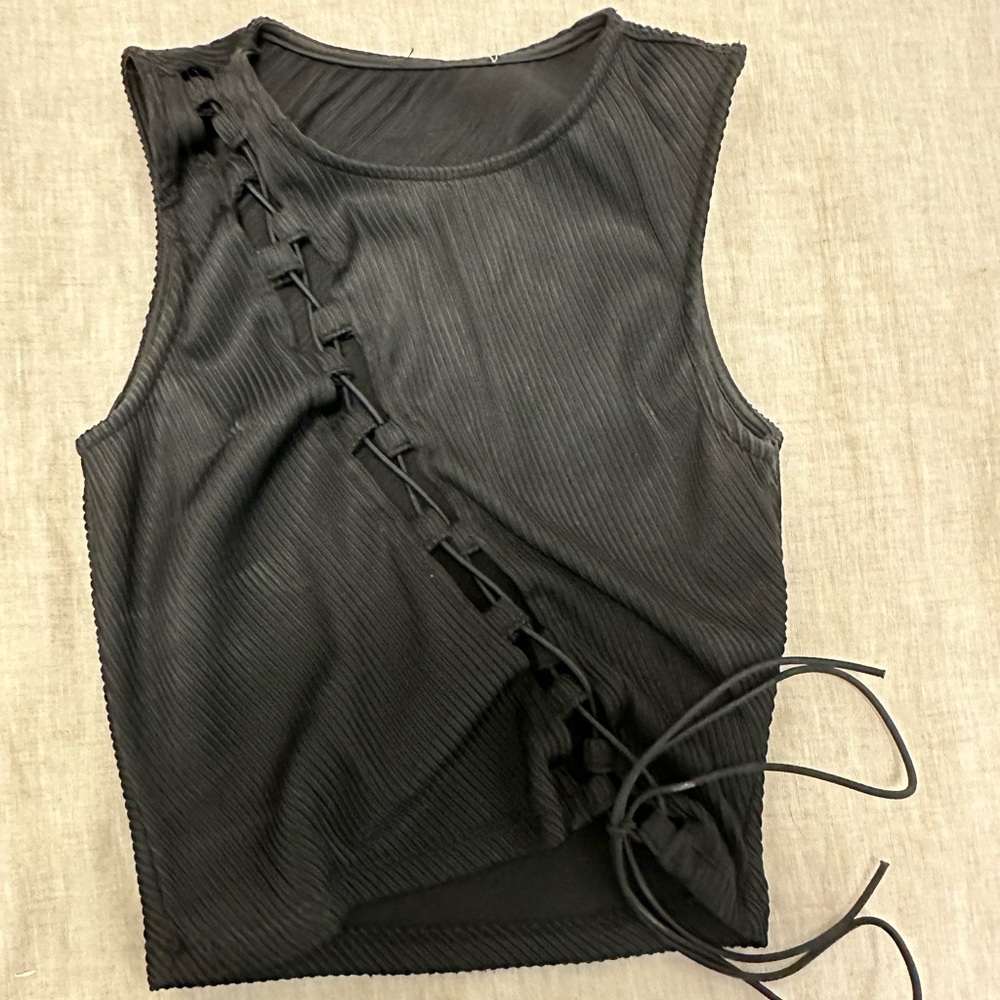 princess polly diagonal lace up crop top
